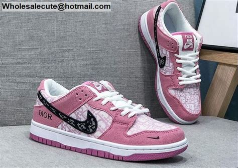 women's Dior dunks